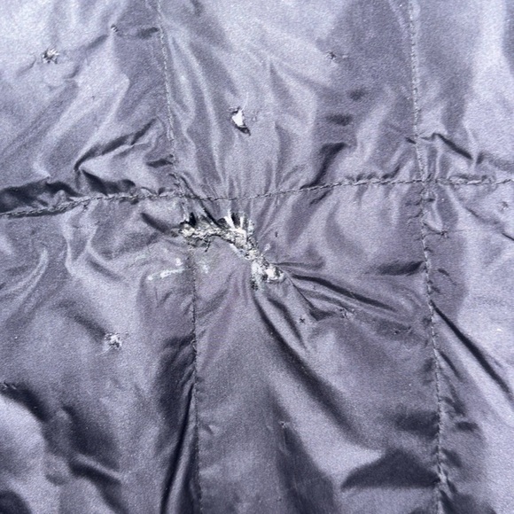 Small North Face Women’s Jacket - Picture 3 of 4